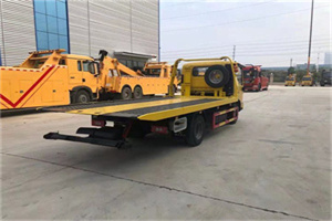 顺城非事故拖车